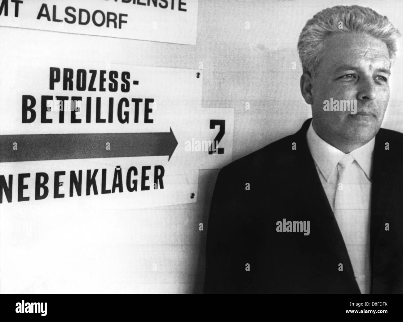 Attorney Dr. Karl-Hermann Schulte-Hille, representing 143 affected children and himself father of a 'Contergan Child', pictured on the second day of trials in Alsdorf, Germany, 28 May 1968. The Aachen district attorney's office had filed official charges on 14 March 1967 against nine employees of pharmaceutical company Grünenthal, maker of the Contergan drug. Preliminary investigations had begun on 1 December 1961 after the active component thalidomide, which had been on sale under the name Contergan since 1957, had been pointed out to be the cause of deformities in newborns and neurological d Stock Photo