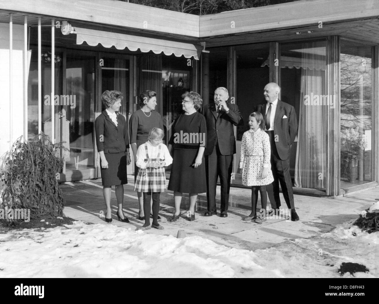 Wirtschaftswunder familie hi res stock photography and images Alamy