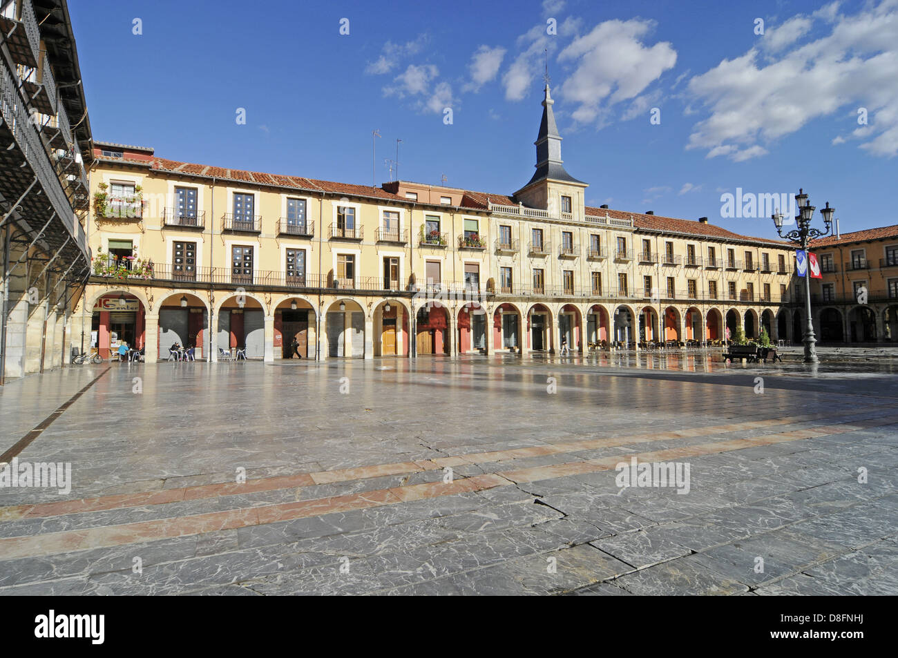 Plaza Mayor Arcade High Resolution Stock Photography and Images - Alamy