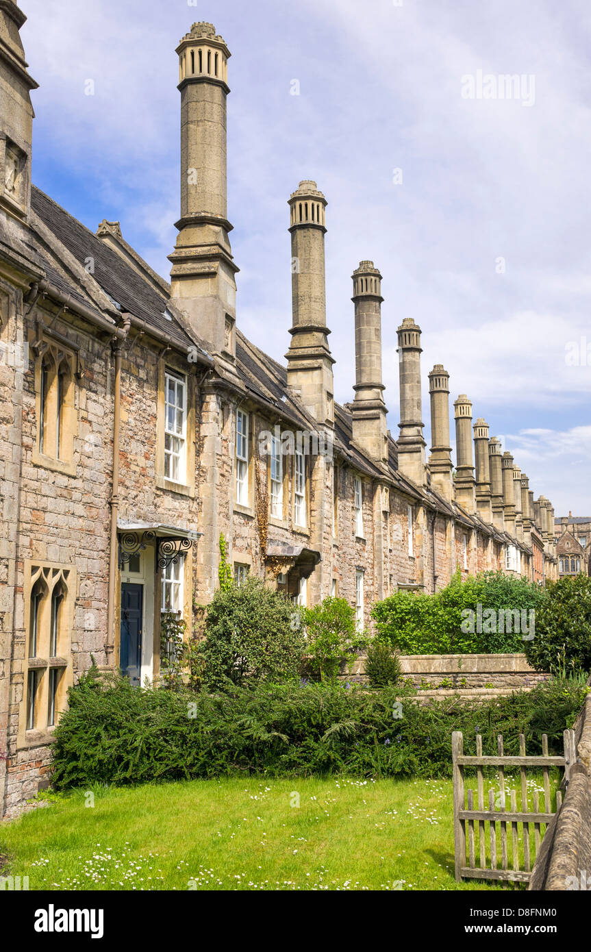 Medieval houses in Vicars Close, Wells, Somerset, UK Stock Photo Alamy