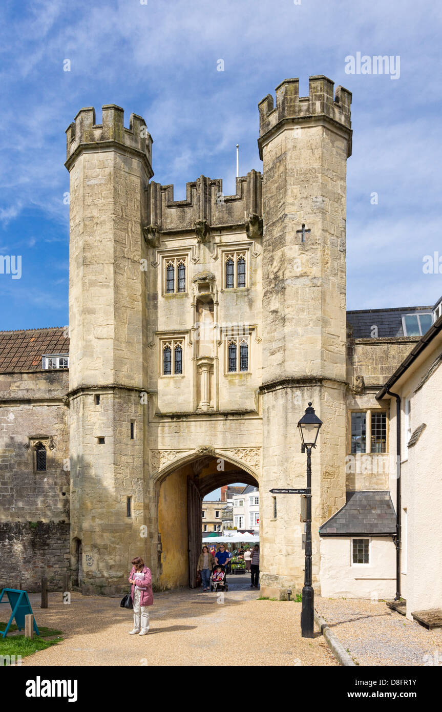 Medieval gatehouse / portcullis in the city walls known as the Bishops Eye in Wells, Somerset, England, UK Stock Photo