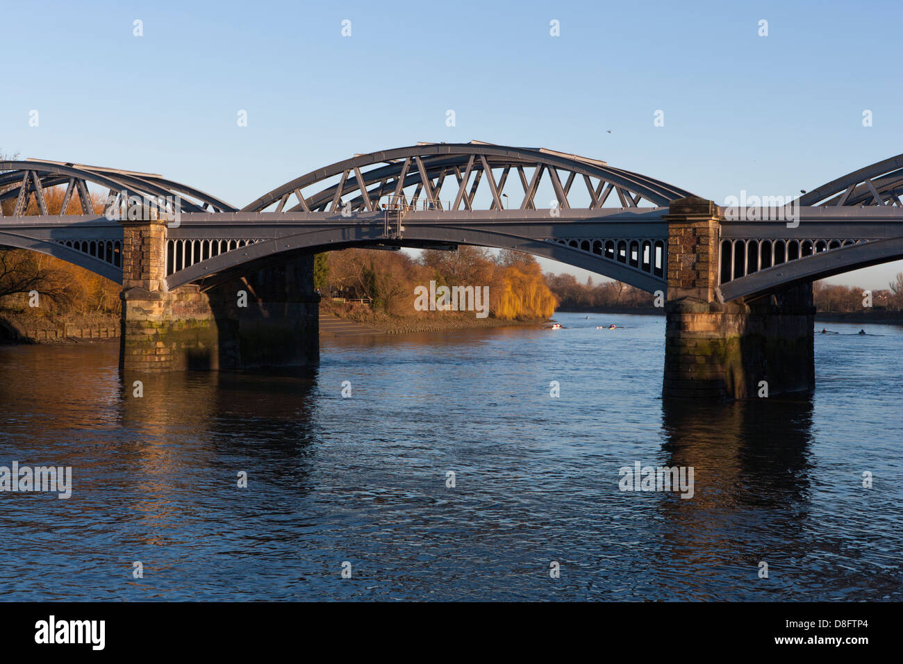 Barnes Railway Bridge Barnes London Stock Photo