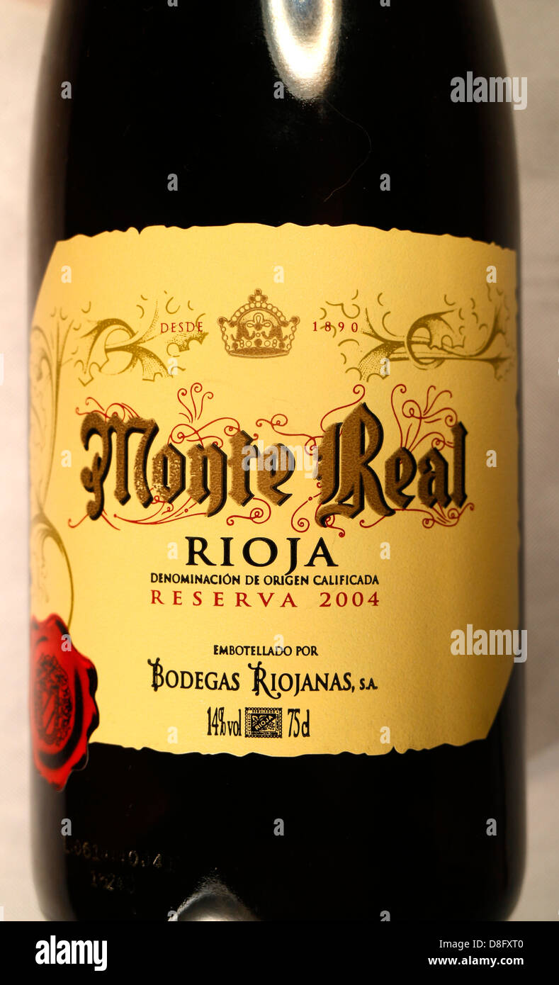 Monte Real Reserva 2004 Spanish Rioja Wine label on bottle. 131843 Wine  Bottle Stock Photo - Alamy