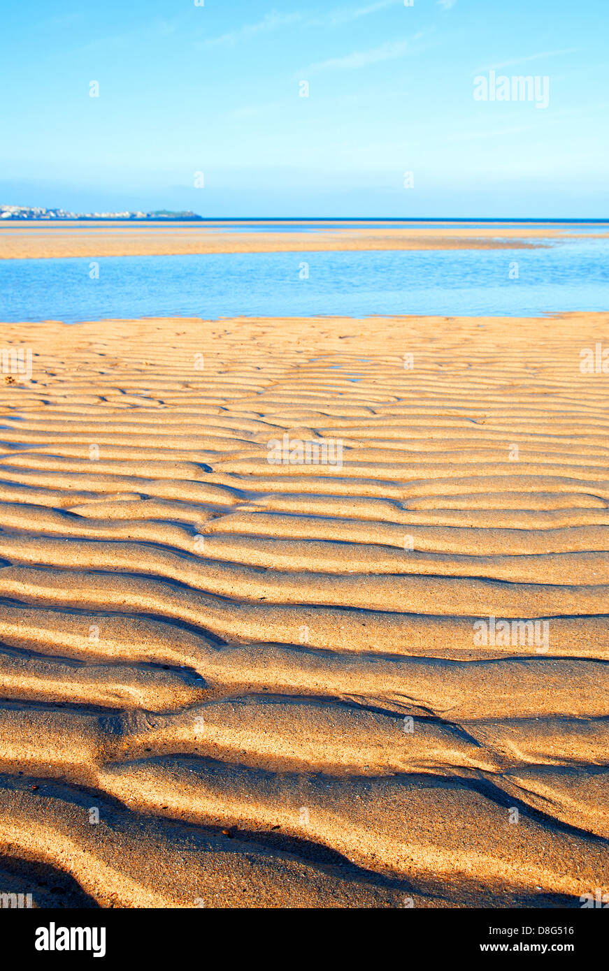 Ripples in sand on beach hi-res stock photography and images - Alamy