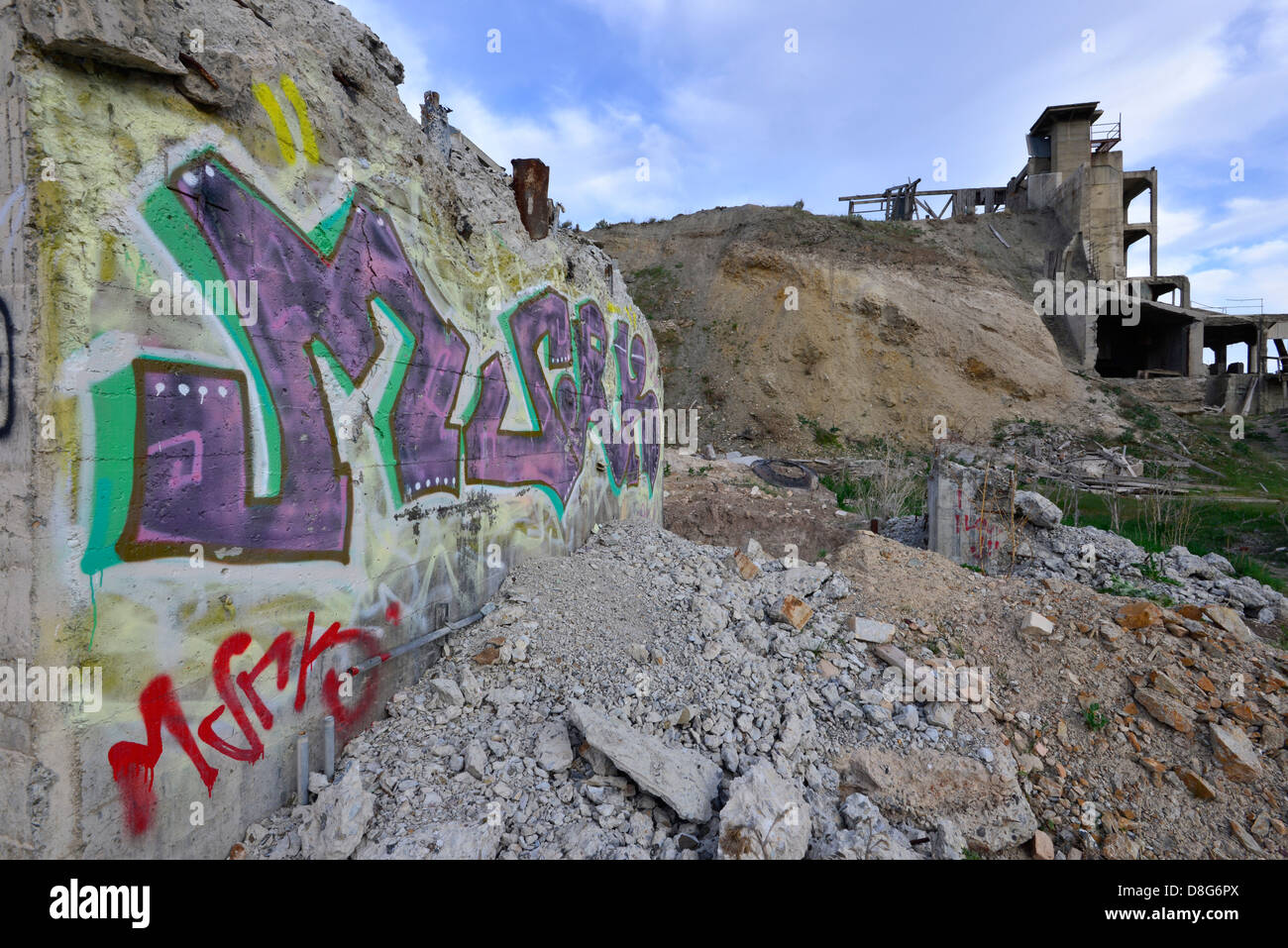 Ruins of a cement plant in Lime, Oregon Stock Photo Alamy