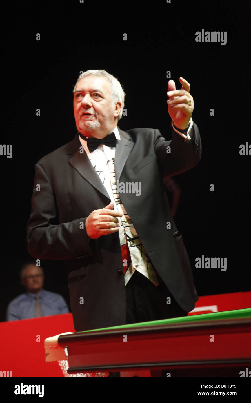 John Virgo Stock Photos & John Virgo Stock Images Alamy