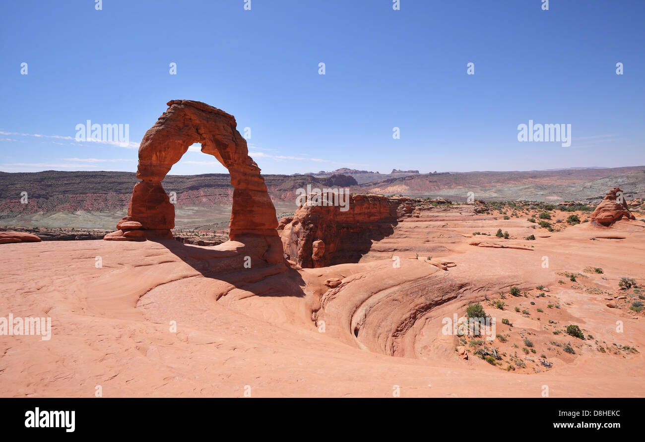 Delicate arch in arches national park hires stock photography and