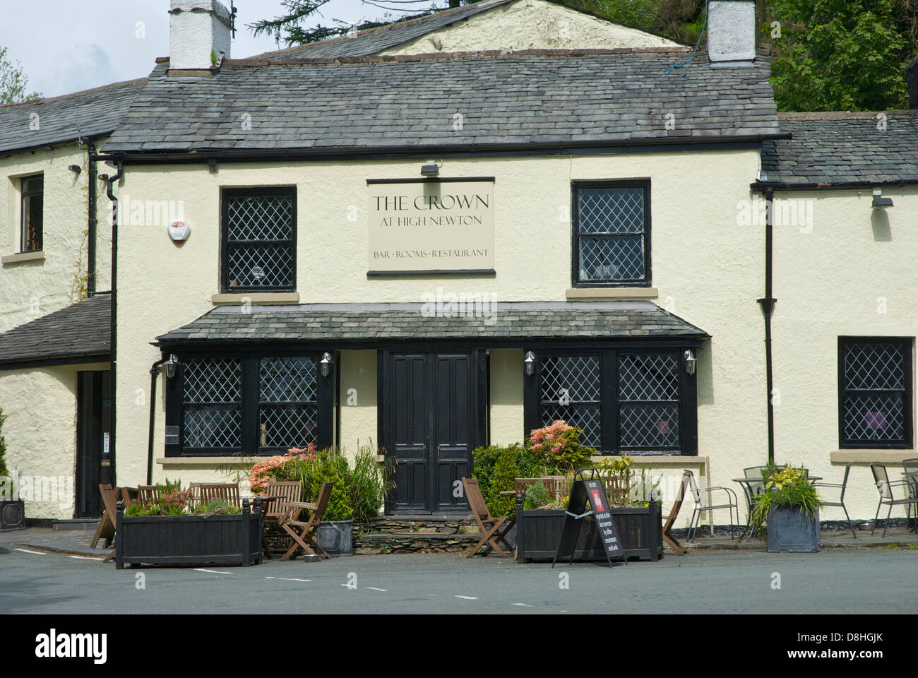 the-crown-restaurant-hi-res-stock-photography-and-images-alamy