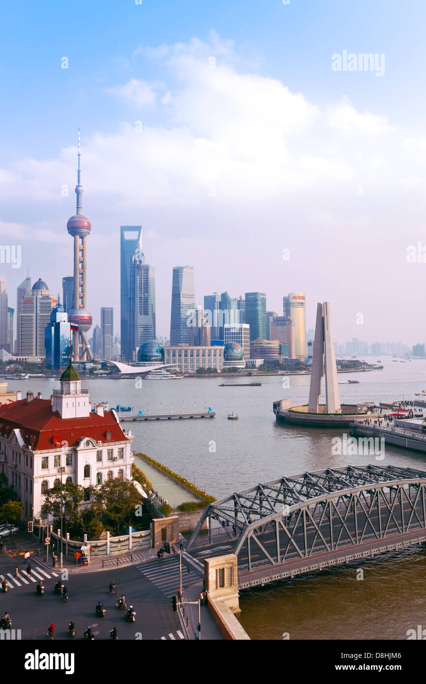 China, New Pudong skyline, Shanghai, Waibaidu (Garden) Bridge, looking across the Huangpu River from the Bund Stock Photo