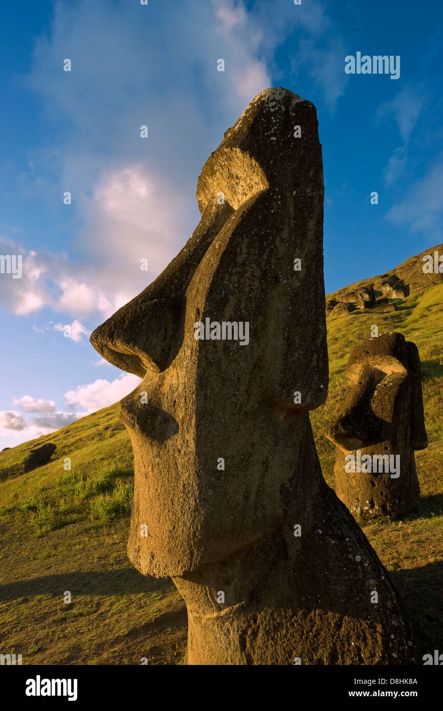 South America, Chile, Rapa Nui, Easter Island, giant monolithic stone Maoi statues at Rano Raraku Stock Photo
