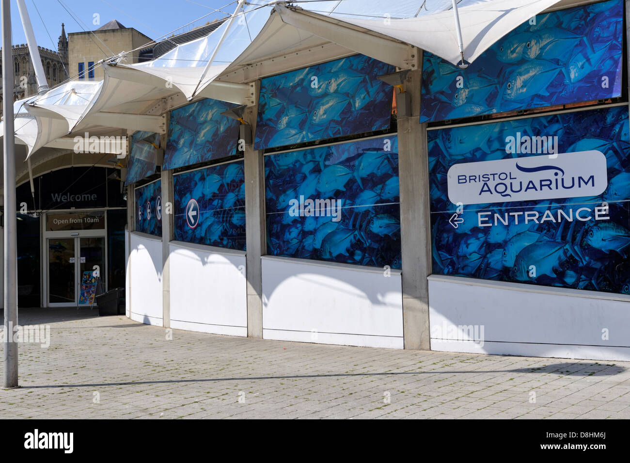 Bristol Aquarium Entrance Stock Photo Alamy