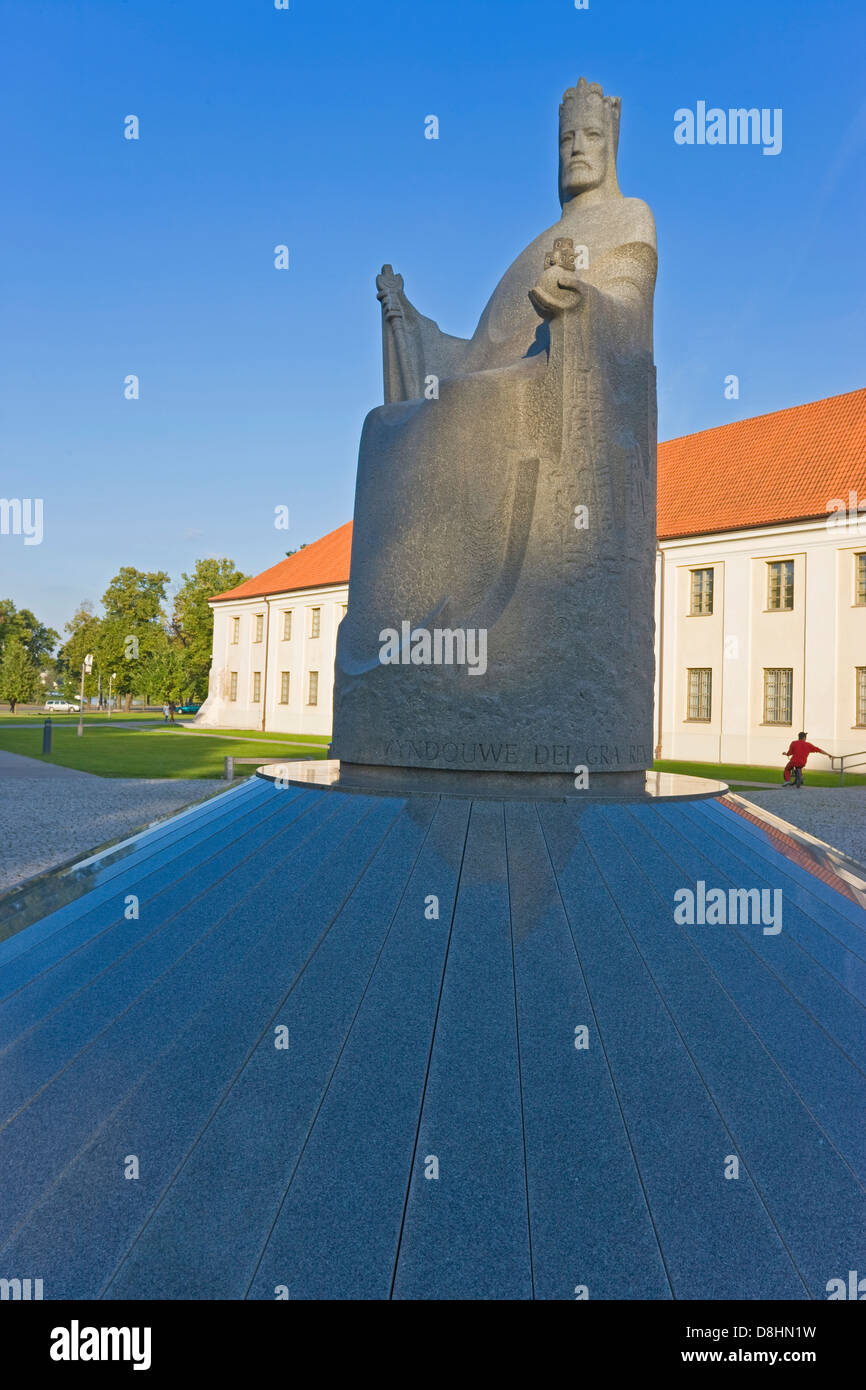 Lithuania, Vilnius. National museum monument of King Mindaugas - part of Vilnius Unesco World Heritage Site. Stock Photo