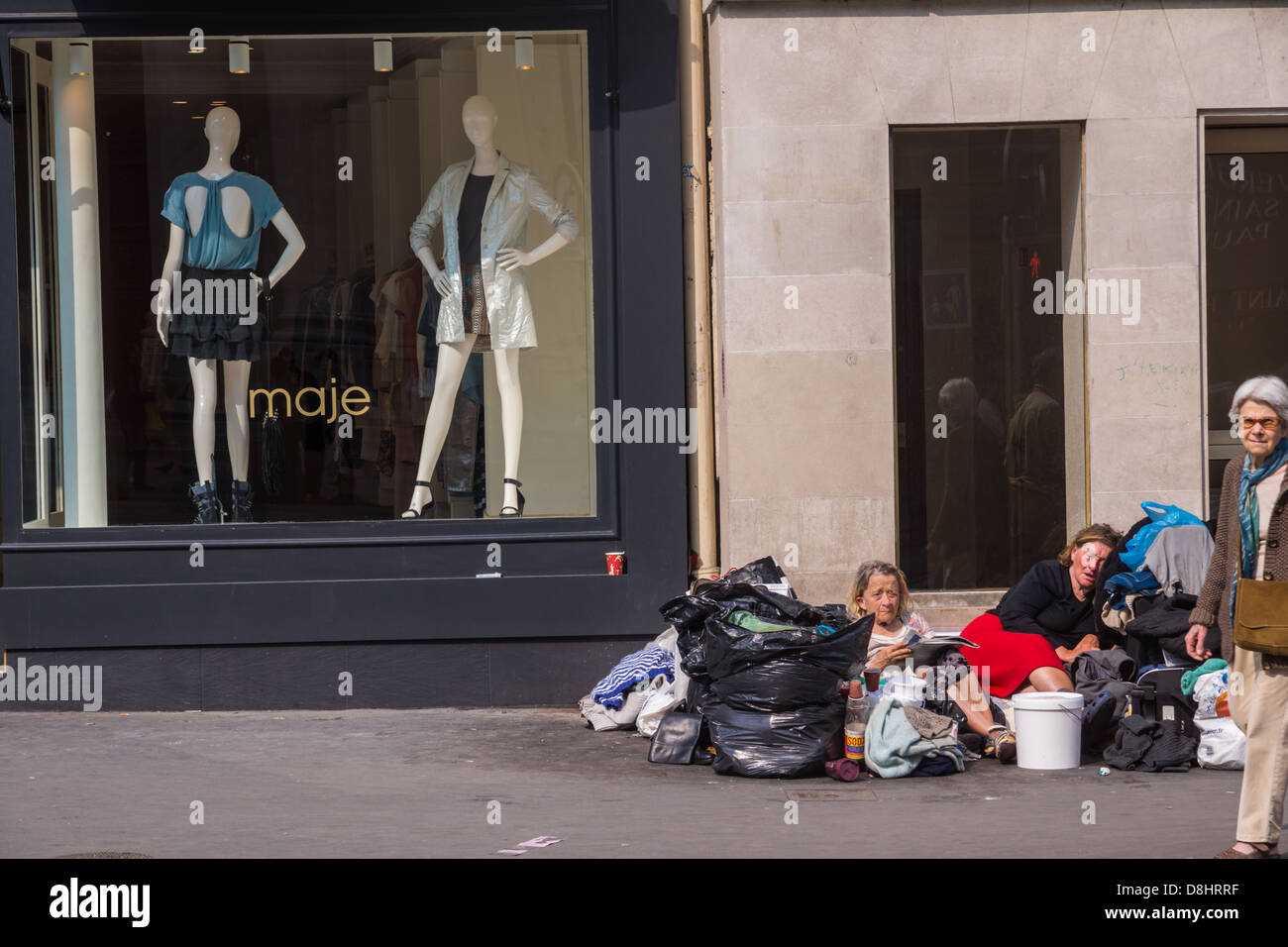 Paris France Homeless Old Women Hi Res Stock Photography And Images Alamy Paris France Homeless Old Women Hi Res Stock Photography And Images Alamy