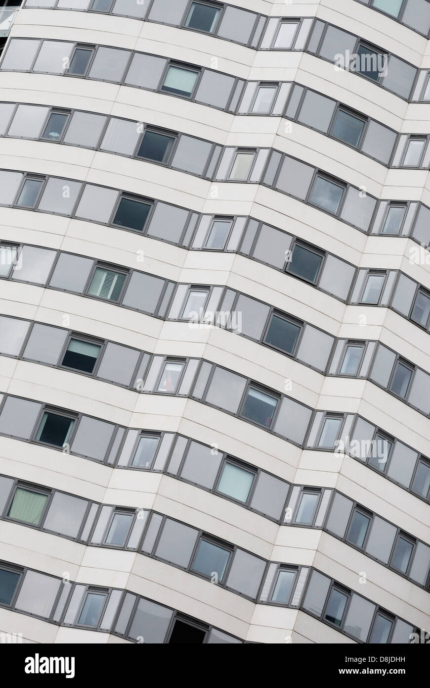 Abstract view modern buildings hi-res stock photography and images - Alamy