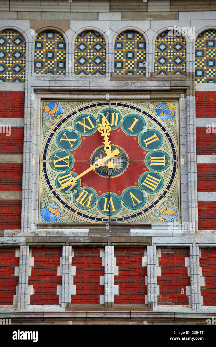 Netherlands, Amsterdam, Central Station, clock Stock Photo Alamy