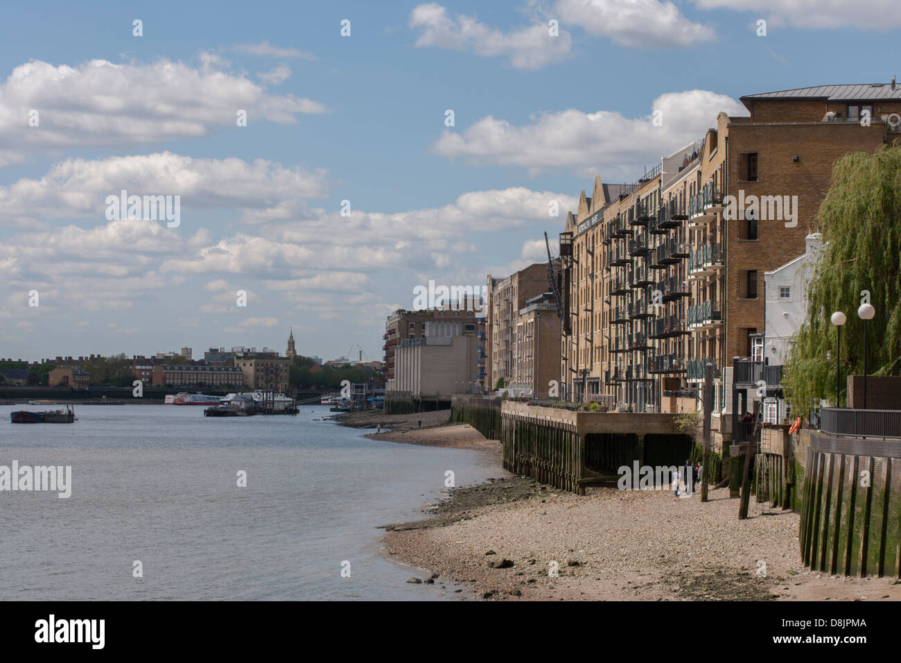 housing development Thorpe's Yard London E1 Stock Photo Alamy