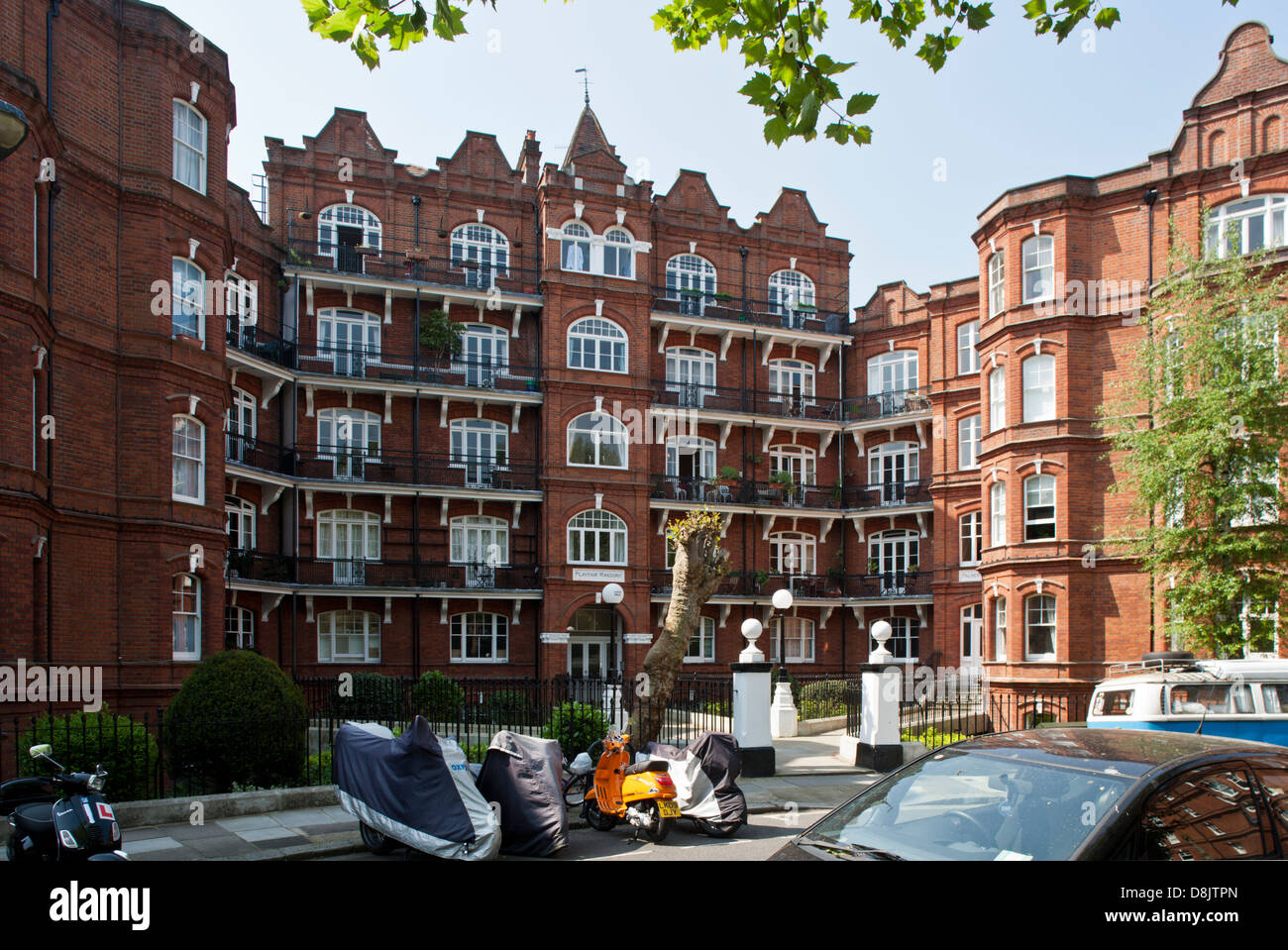 housing development Queens Club Gardens Fulham London W14 Stock Photo -  Alamy