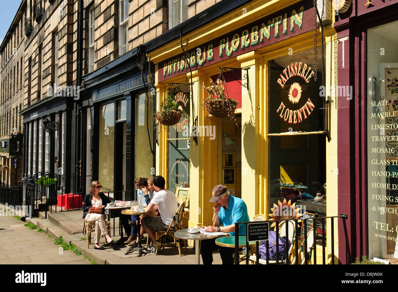 Diners outside a cafe in Stockbridge, Edinburgh Stock Photo 56963107