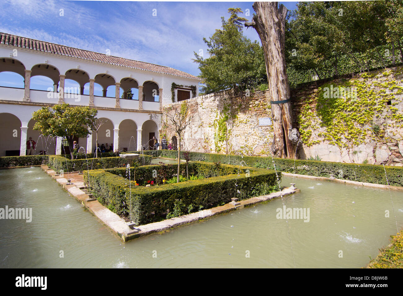 Fountains and ornamental garden in the Alhambra - Patio de la Sultana, Generalife. Granada, Spain Stock Photo