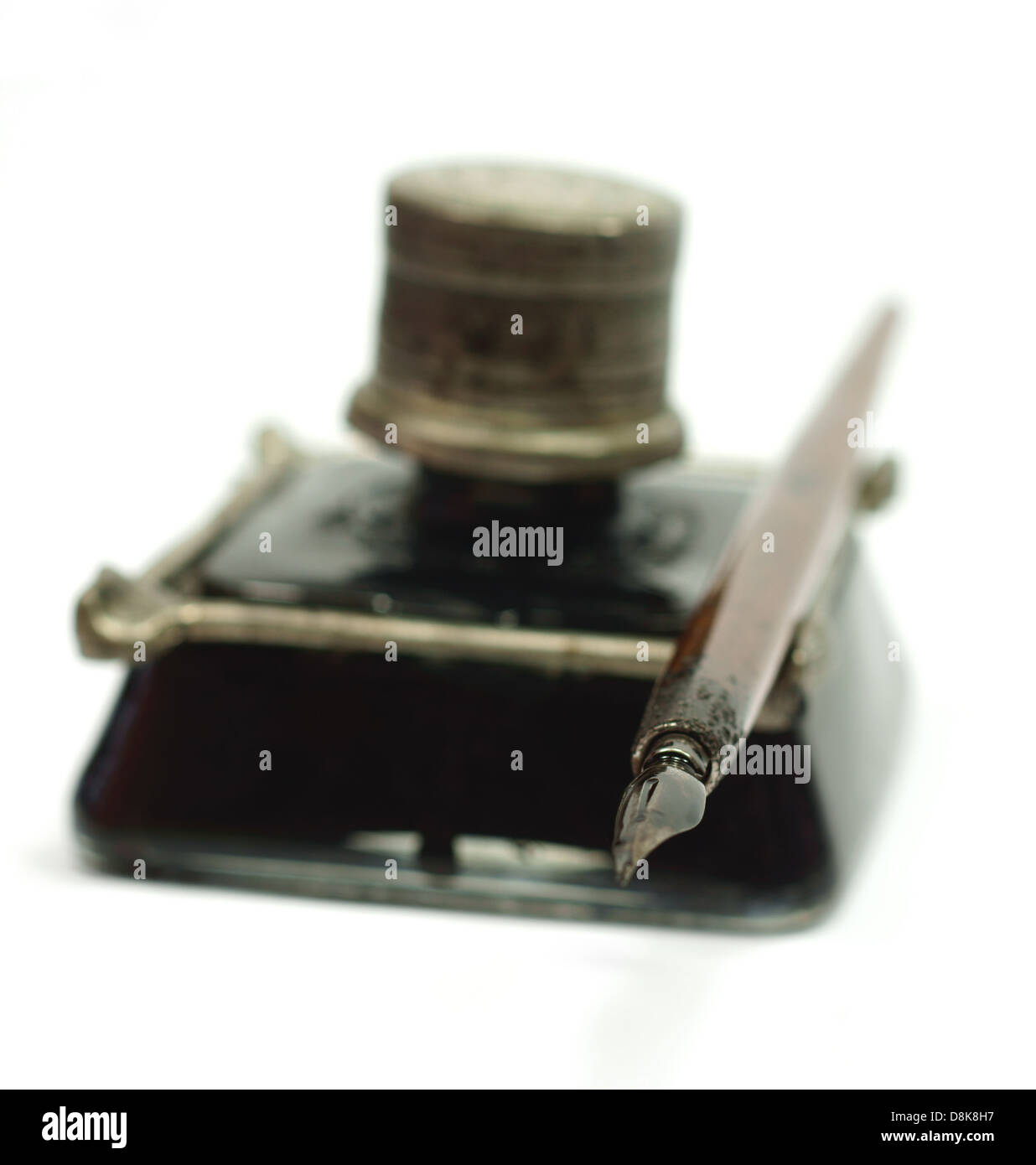 Old fashioned ink pen drop hi-res stock photography and images - Alamy