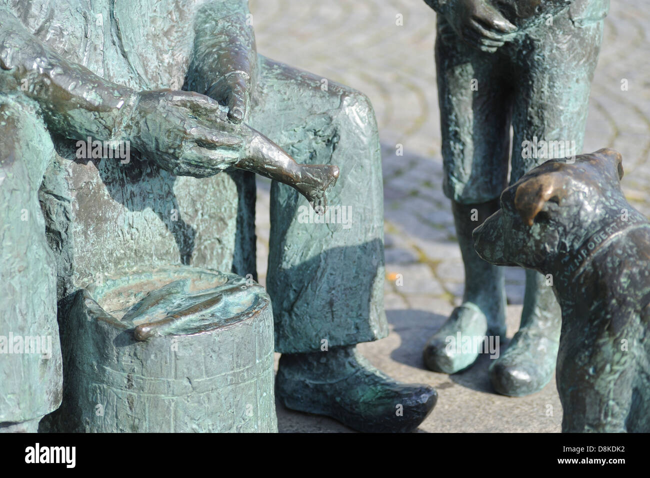 Statue of fish market workers outside the fish market known as Fish ...