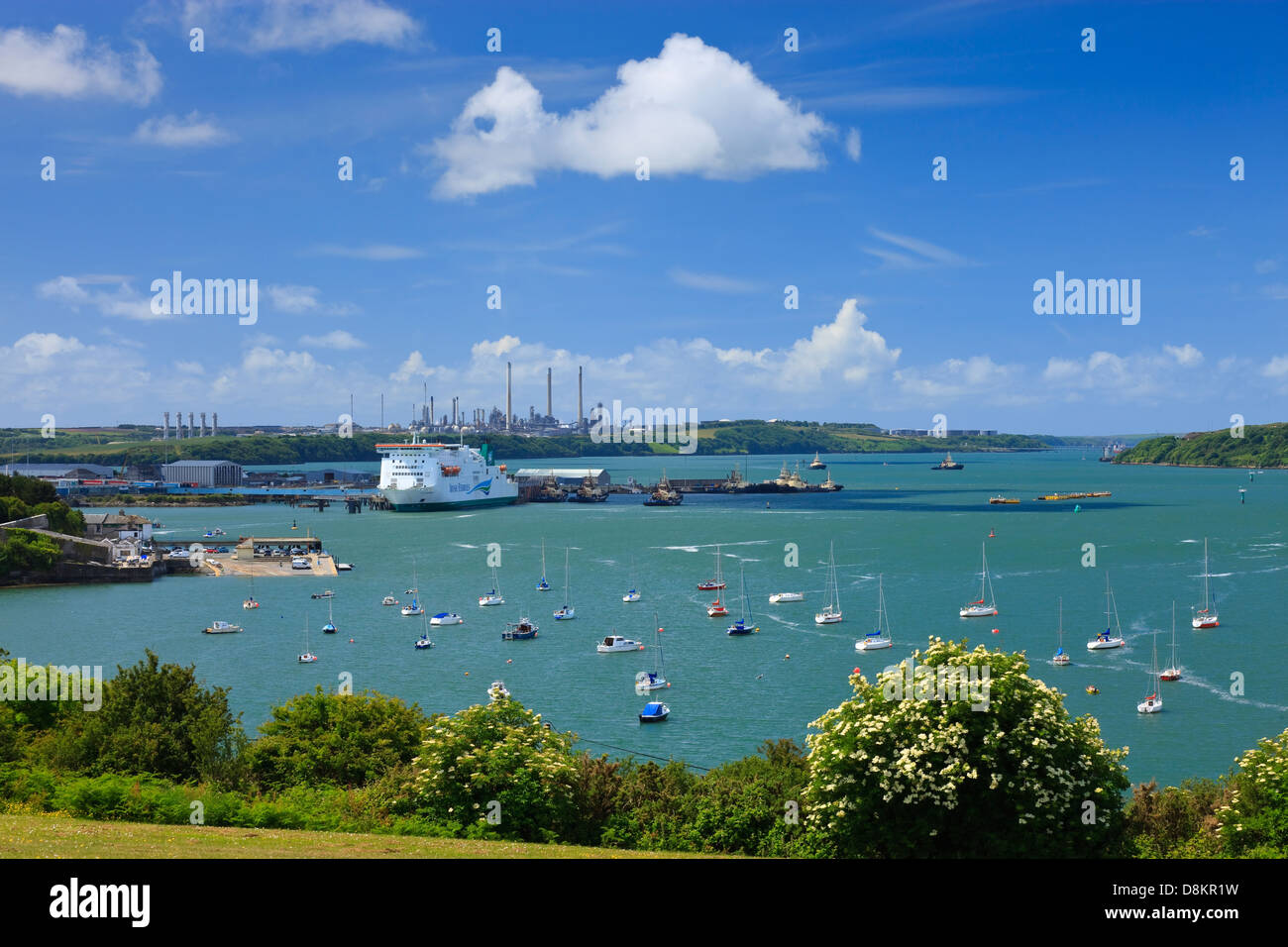 Pembroke docks hires stock photography and images Alamy