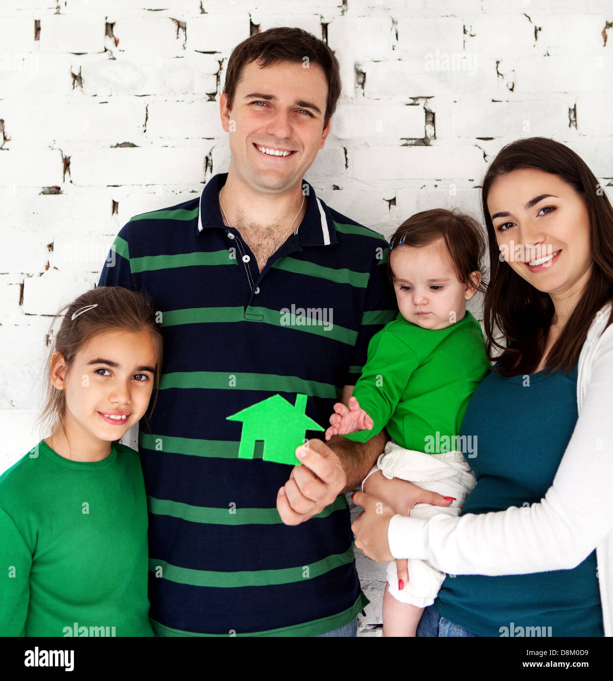 Portrait of a happy smiling family Stock Photo - Alamy