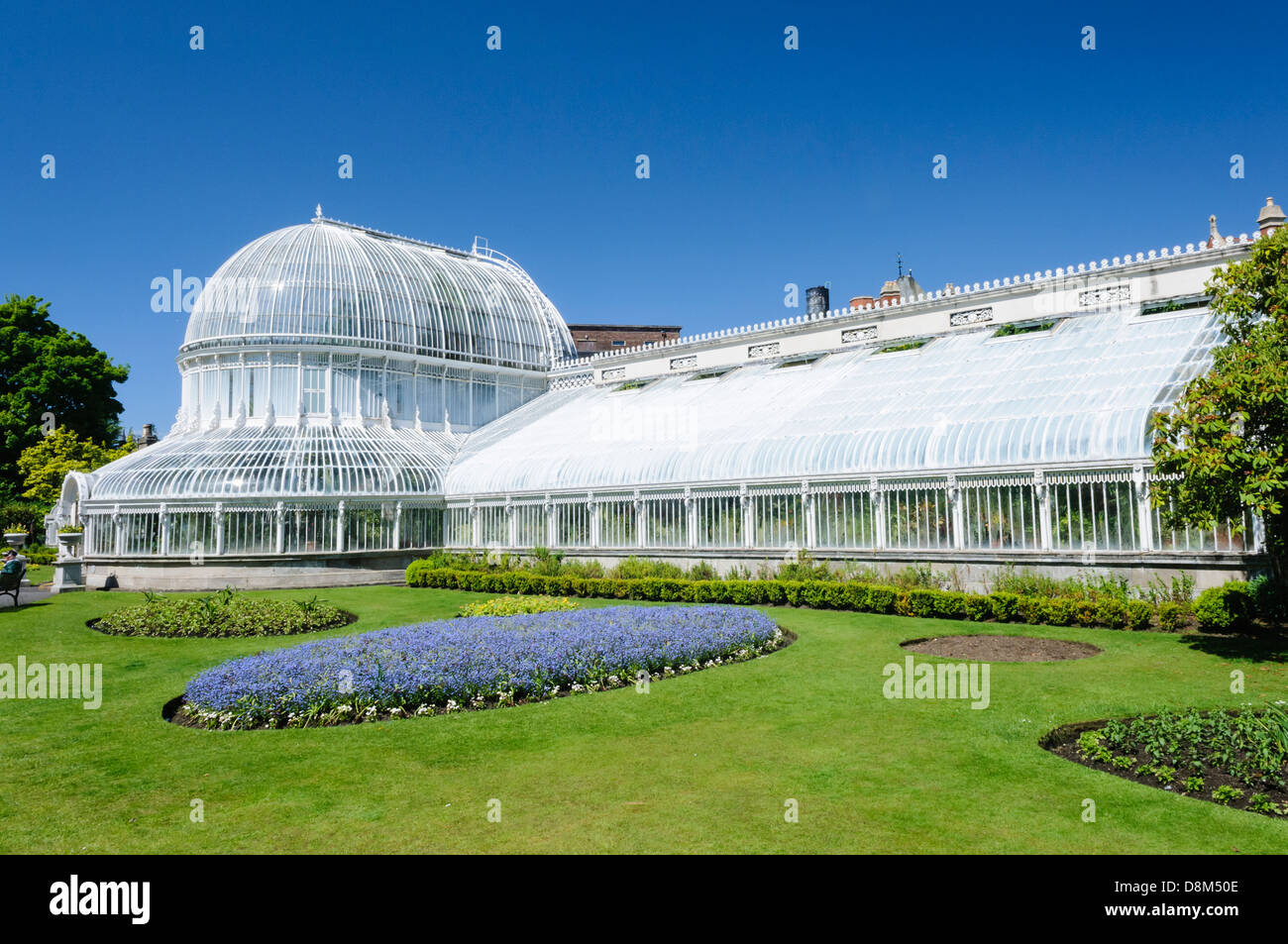 Exterior of the world's oldest curvilinear iron-glass building, the Palm House in Botanic Gardens, Belfast Stock Photo