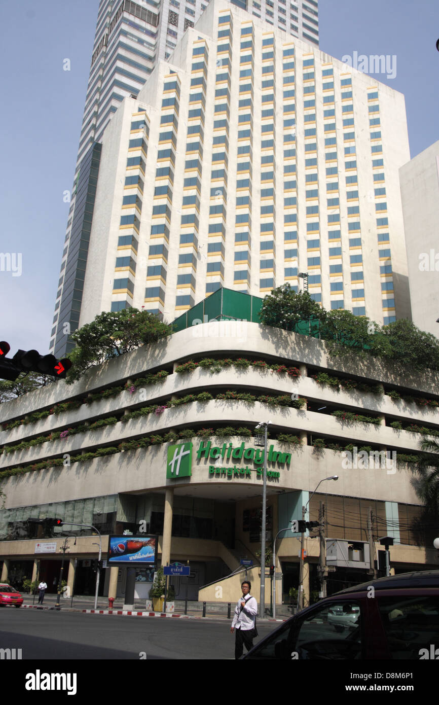 Holiday Inn Hotel On Silom Road Bangkok Thailand Stock Photo Alamy Holiday Inn Hotel On Silom Road Bangkok Thailand Stock Photo Alamy