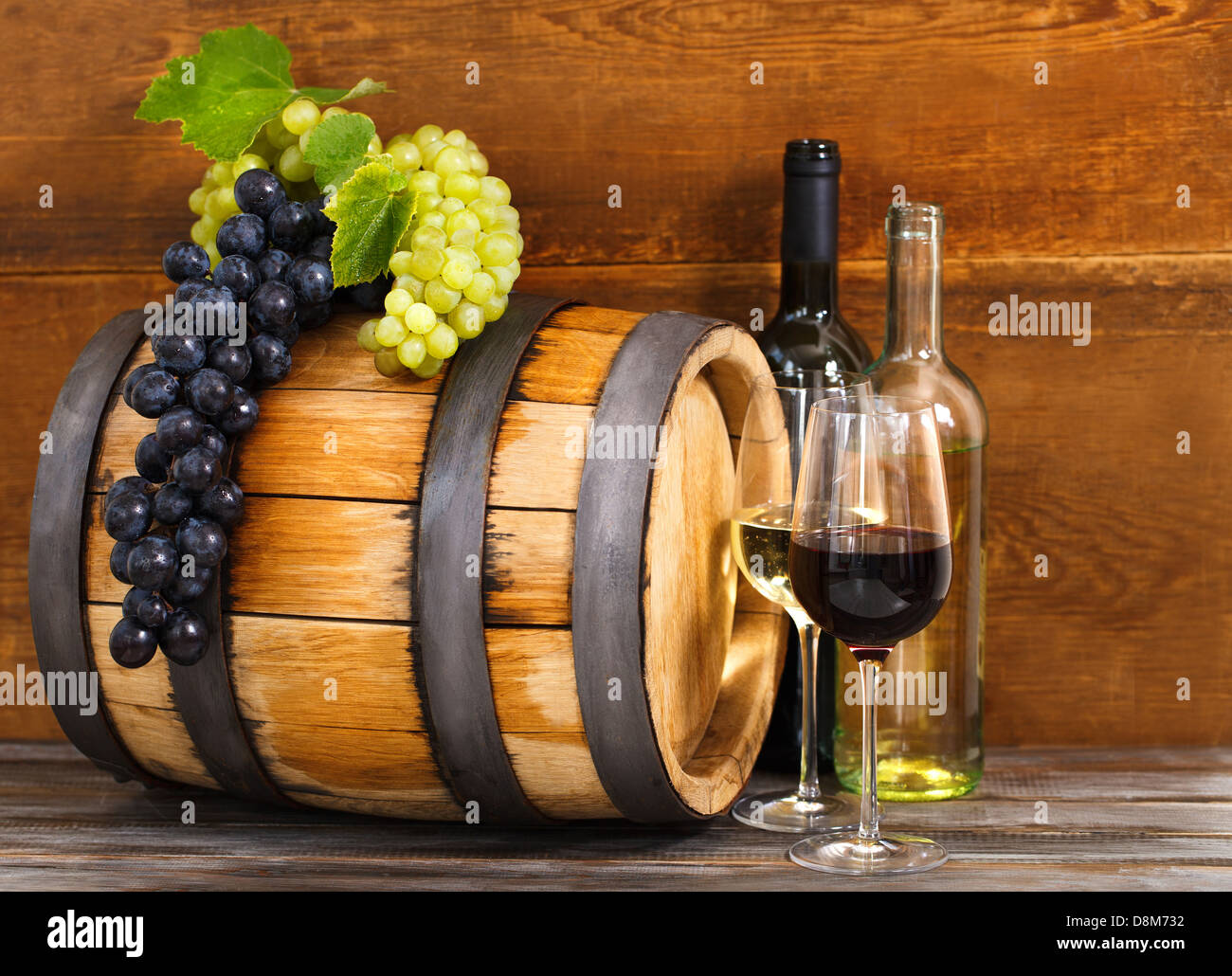 Still life with red and white wine Stock Photo - Alamy