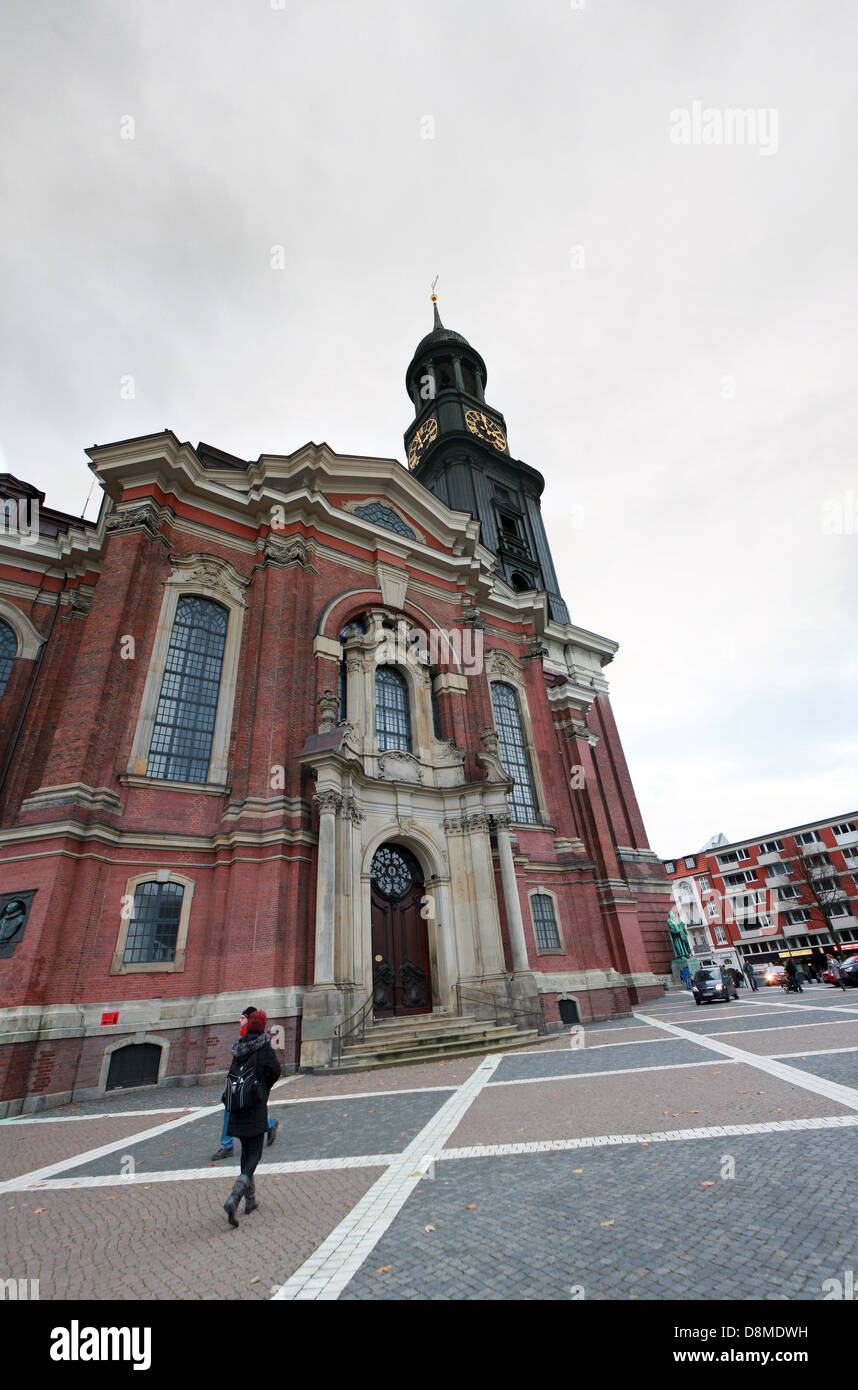 St michaelis kirchturm hi-res stock photography and images - Alamy