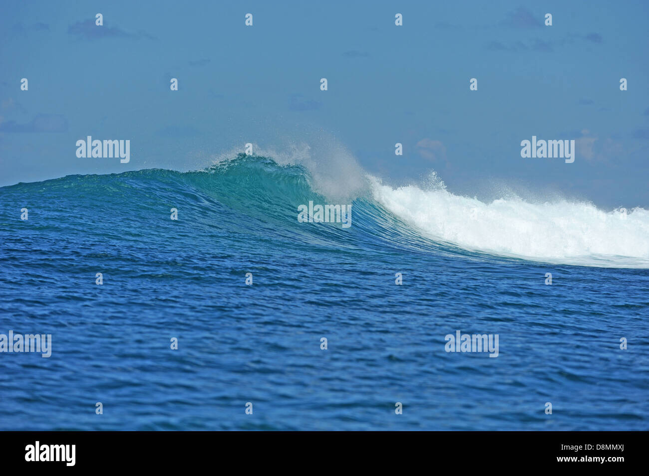 Wave caribbean hi-res stock photography and images - Alamy