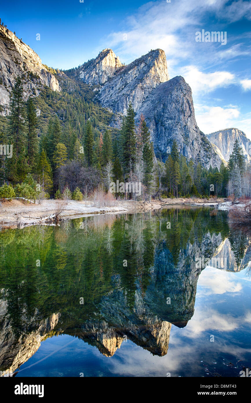Three brothers yosemite valley yosemite hi-res stock photography and ...