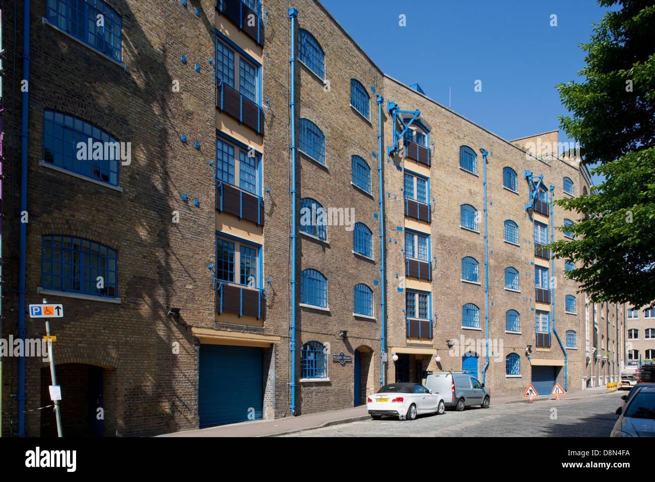 St katherines way hires stock photography and images Alamy