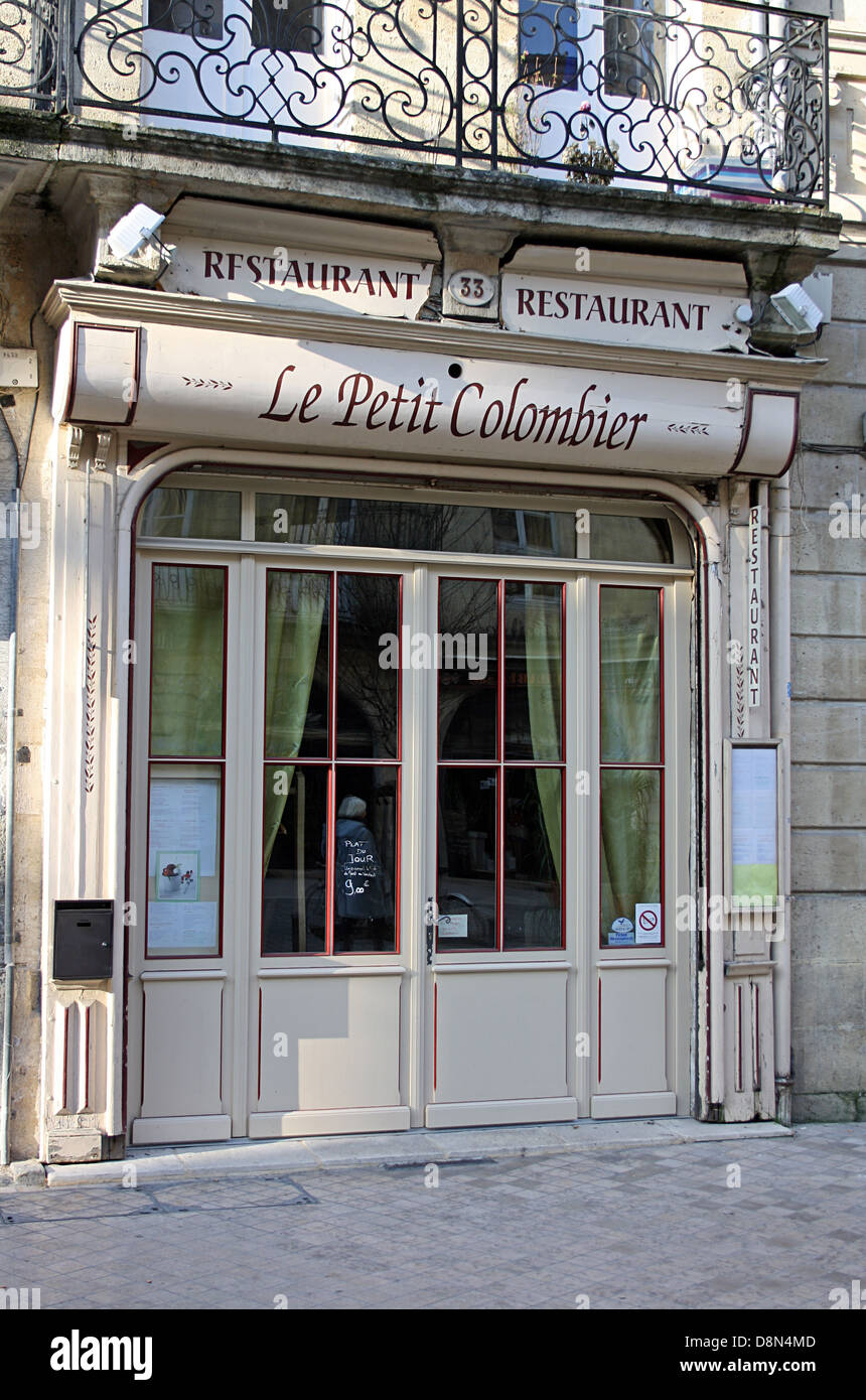 Restaurant, Le Petit Colmbier, Bordeaux, France Stock Photo