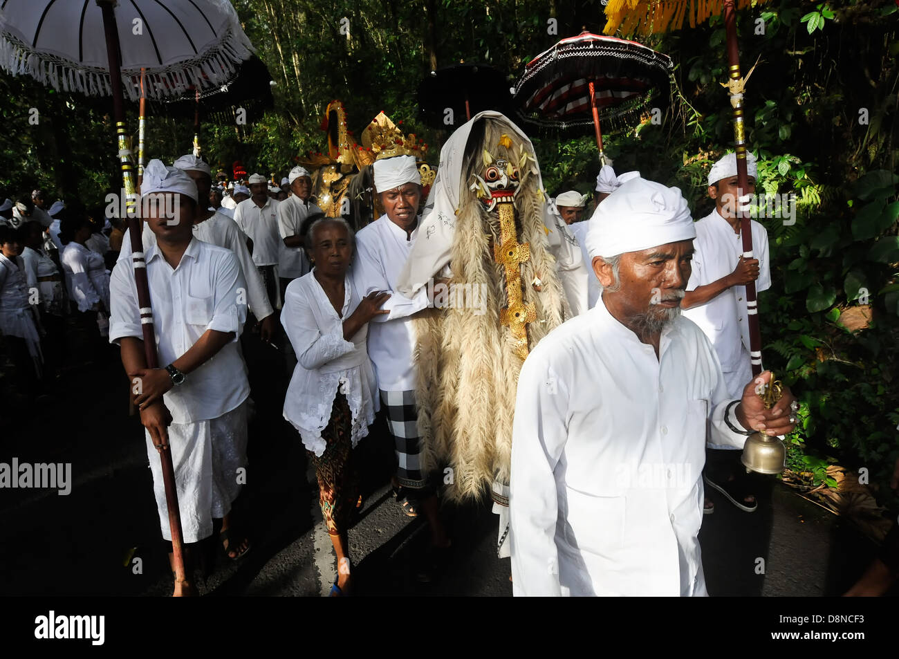 Hindu rituals on the Indonesian island of Bali Stock Photo - Alamy