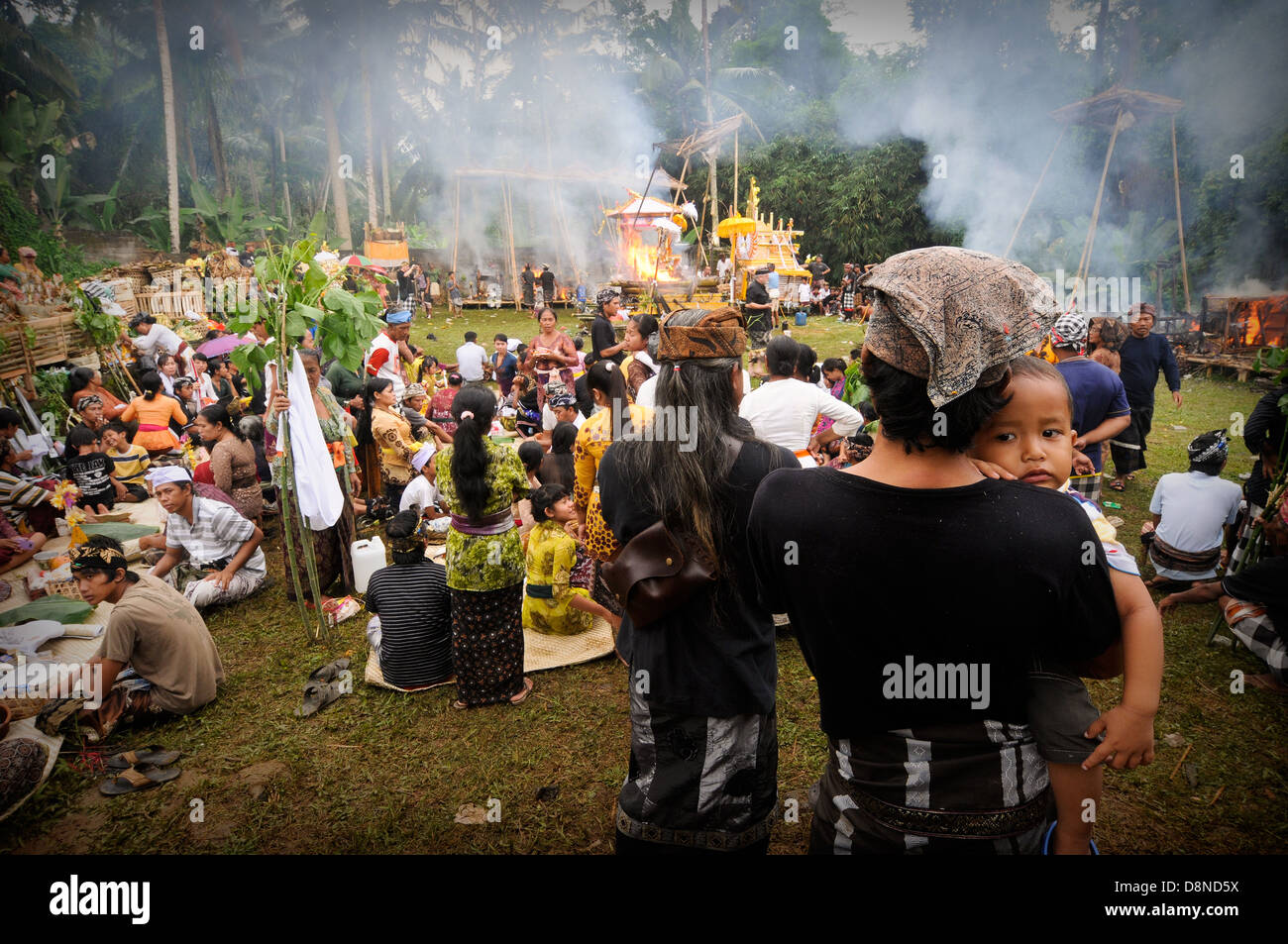Hindu rituals on the Indonesian island of Bali Stock Photo - Alamy