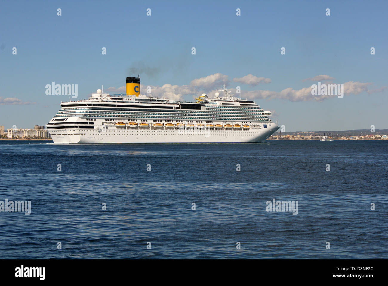 Costa cruise ship departing hi-res stock photography and images - Alamy