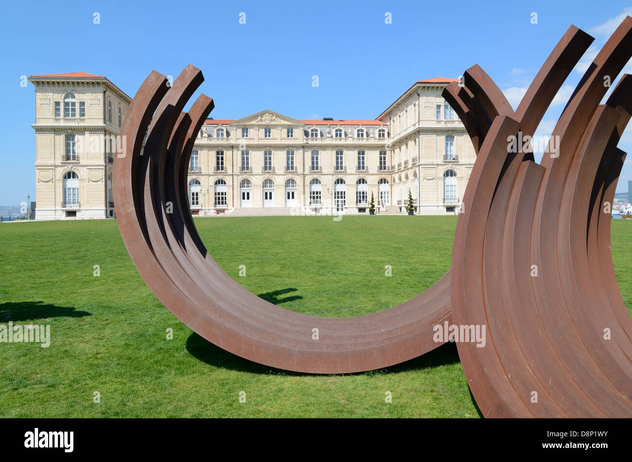 Palais du Pharo Park & Pharo Palace framed by Désordre Metal Sculptures by Bernar Venet Marseille Provence France Stock Photo