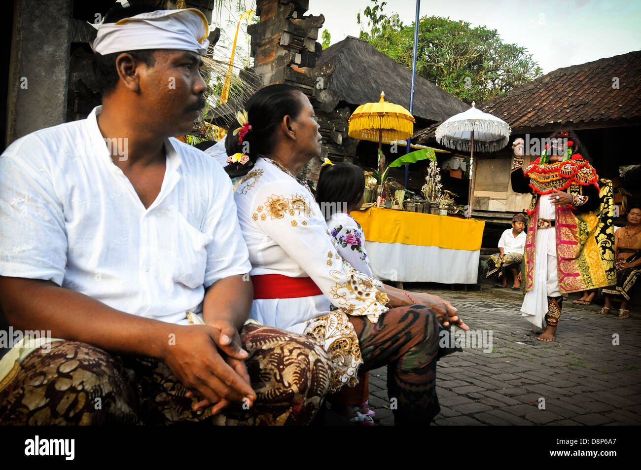 Hindu rituals on the Indonesian island of Bali Stock Photo - Alamy