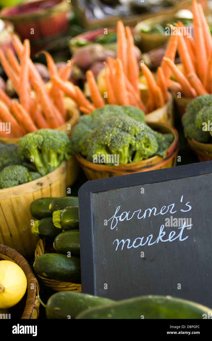 Fresh produce on sale at the local farmers market Stock Photo - Alamy