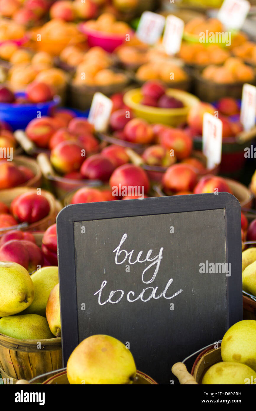 Fresh produce on sale at the local farmers market Stock Photo - Alamy
