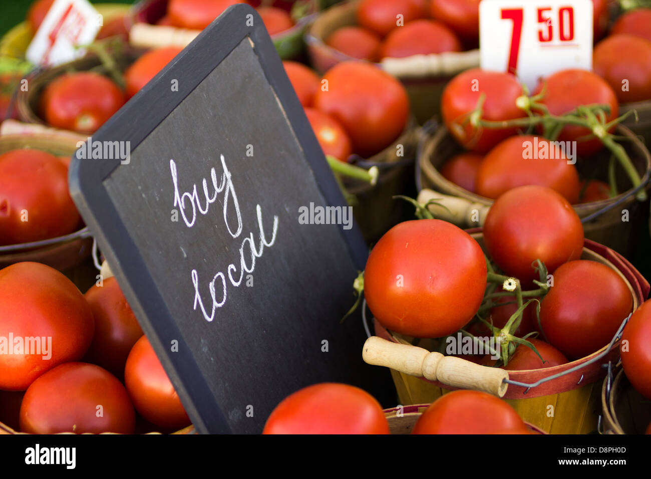 Fresh produce on sale at the local farmers market Stock Photo - Alamy