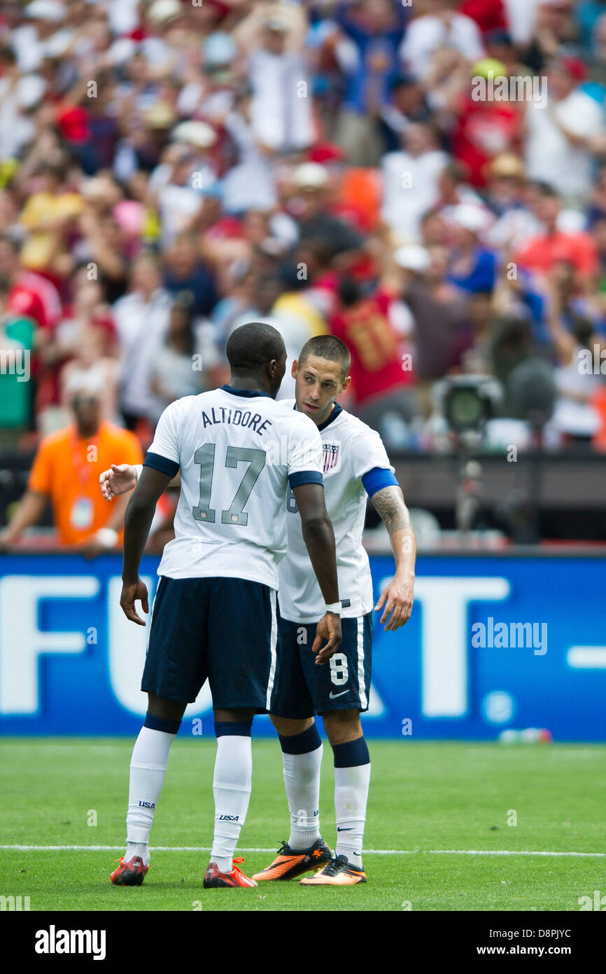 Chest bump hires stock photography and images Alamy