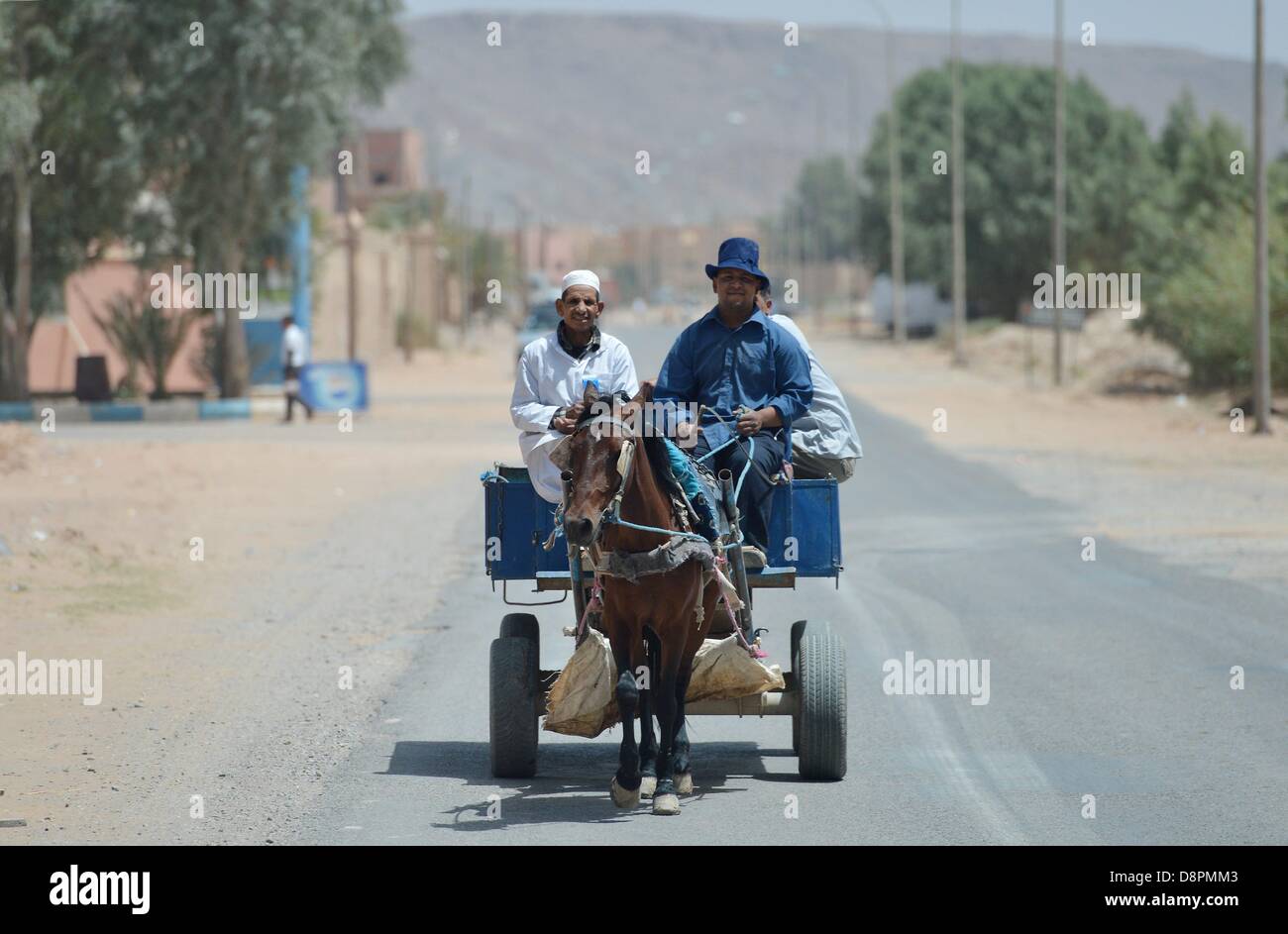 Street scene in  Morocco, North Africa, Africa. Photo: Frank May Stock Photo