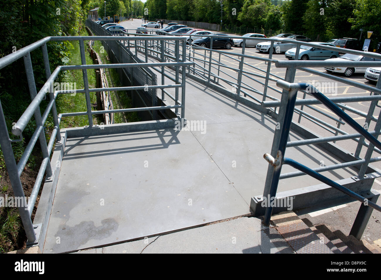 Tubular railing hi-res stock photography and images - Alamy
