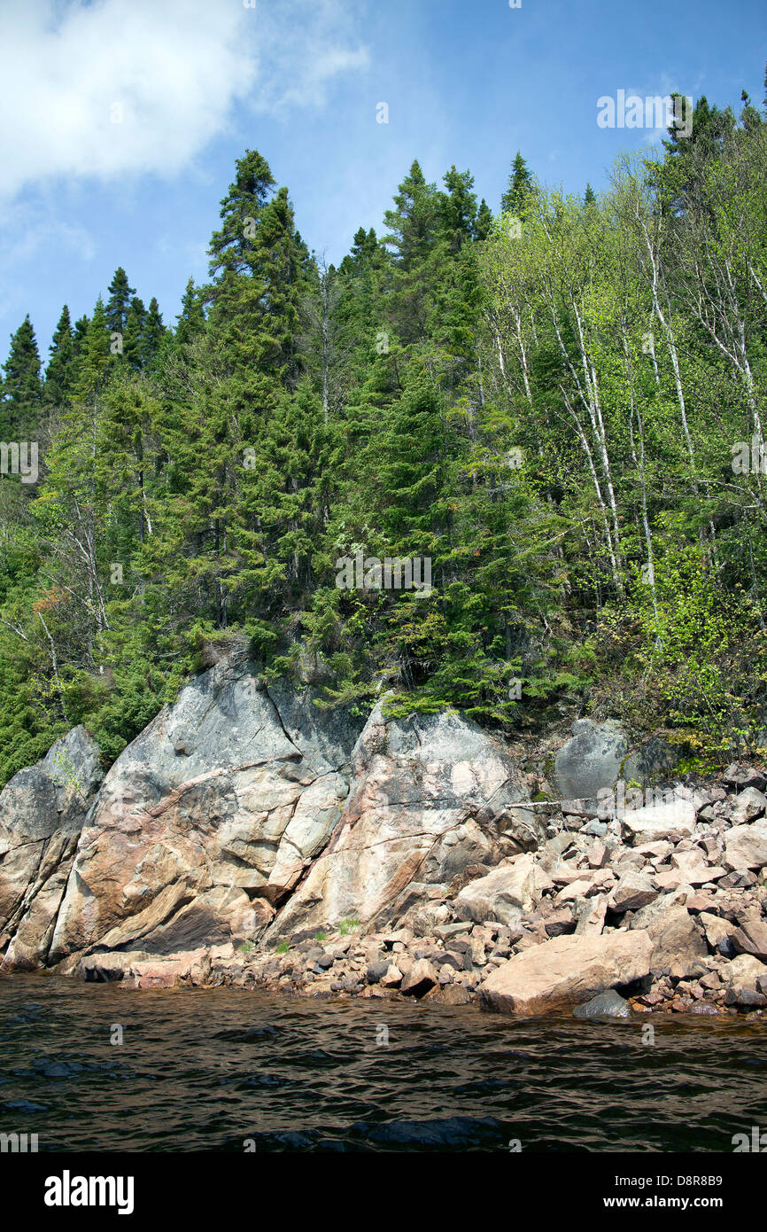 Beautiful lake landscape rocks hi res stock photography and images Alamy