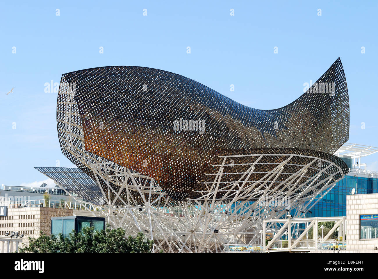 Fish sculpture by Frank Gehry at Port Olympic marina. Barcelona seafront.  Catalonia. Spain Stock Photo - Alamy