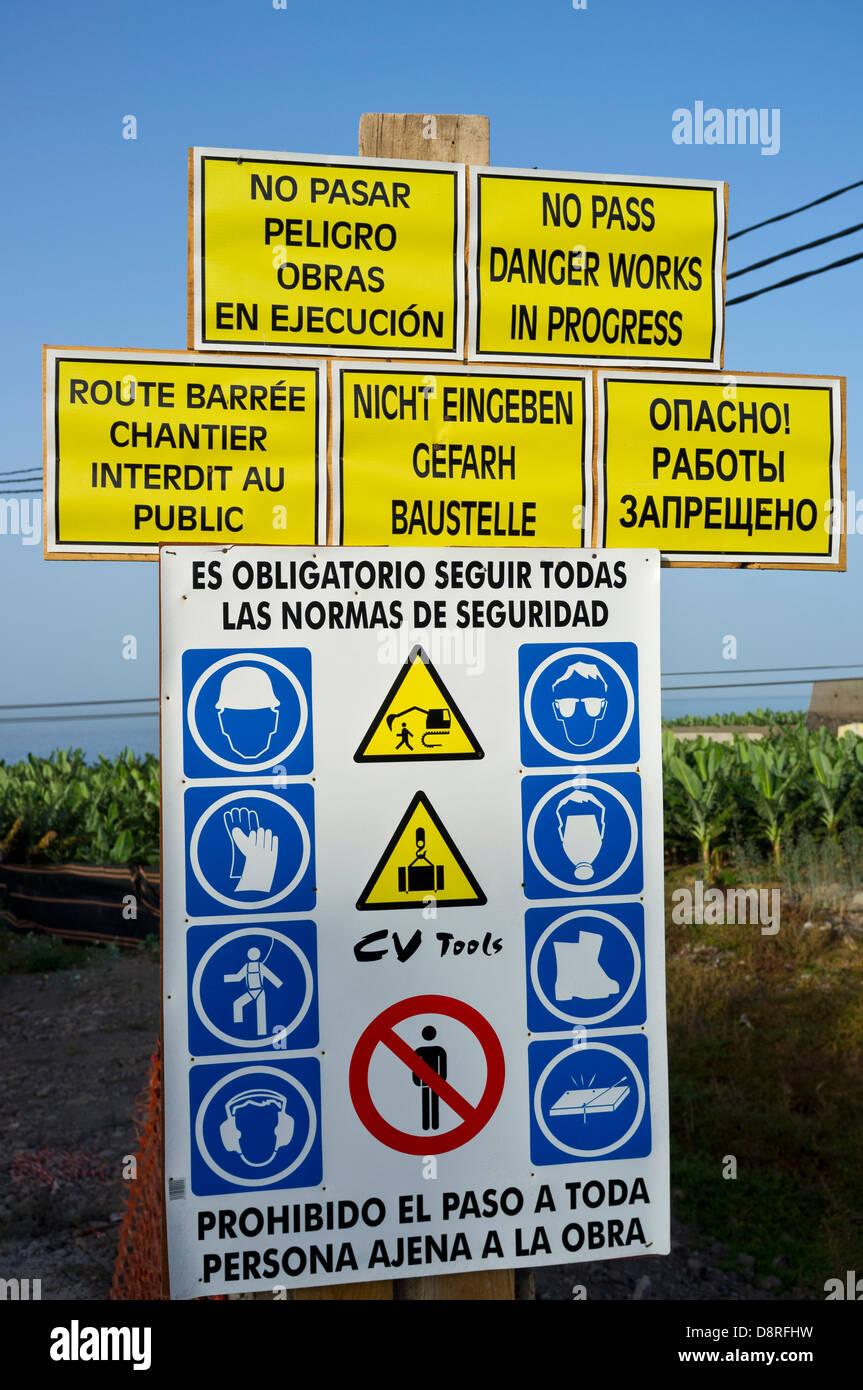 Different languages signs hires stock photography and images Alamy