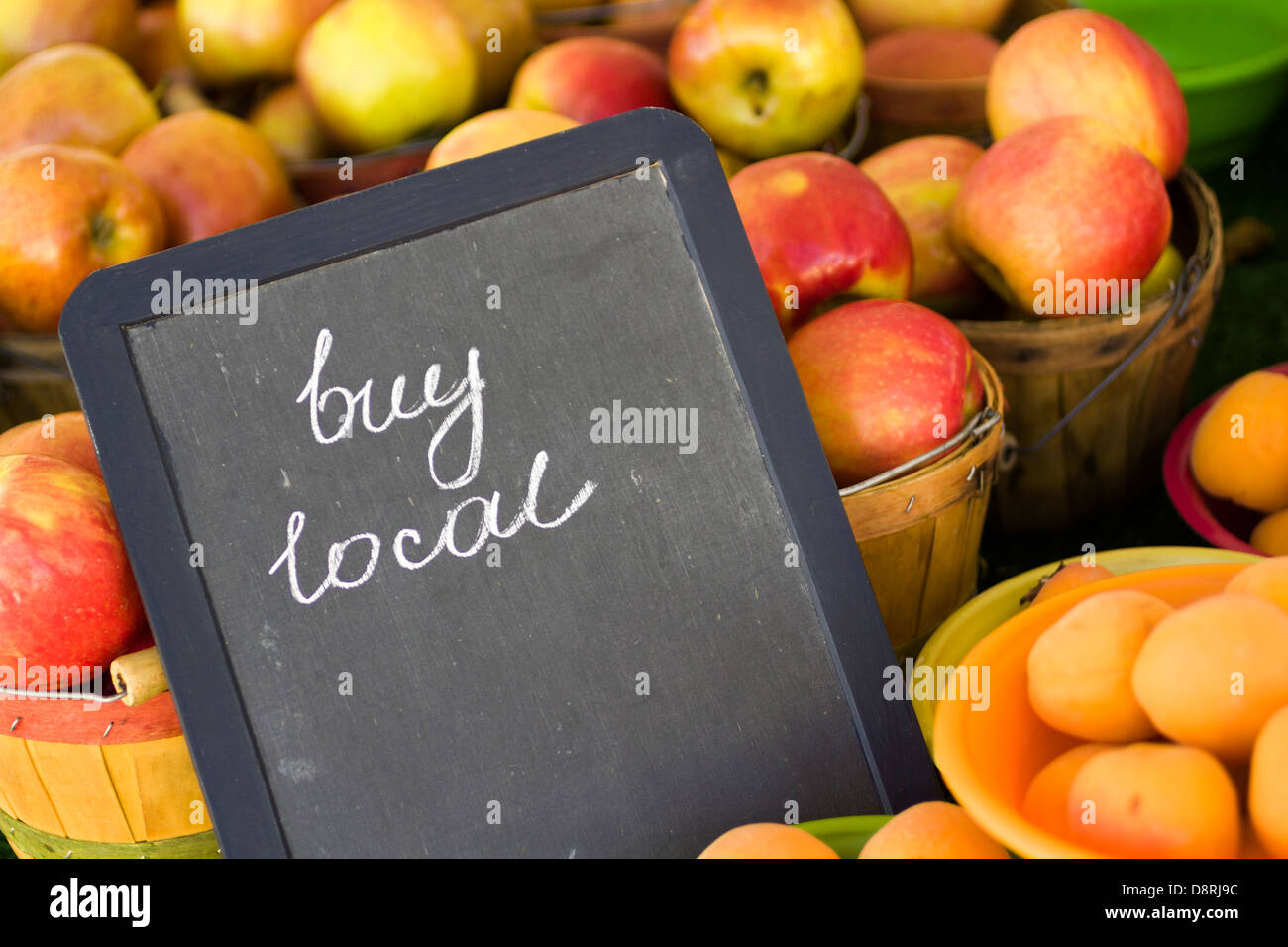 Fresh produce on sale at the local farmers market Stock Photo - Alamy